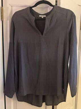 Long-Sleeve Gray Women’s Top